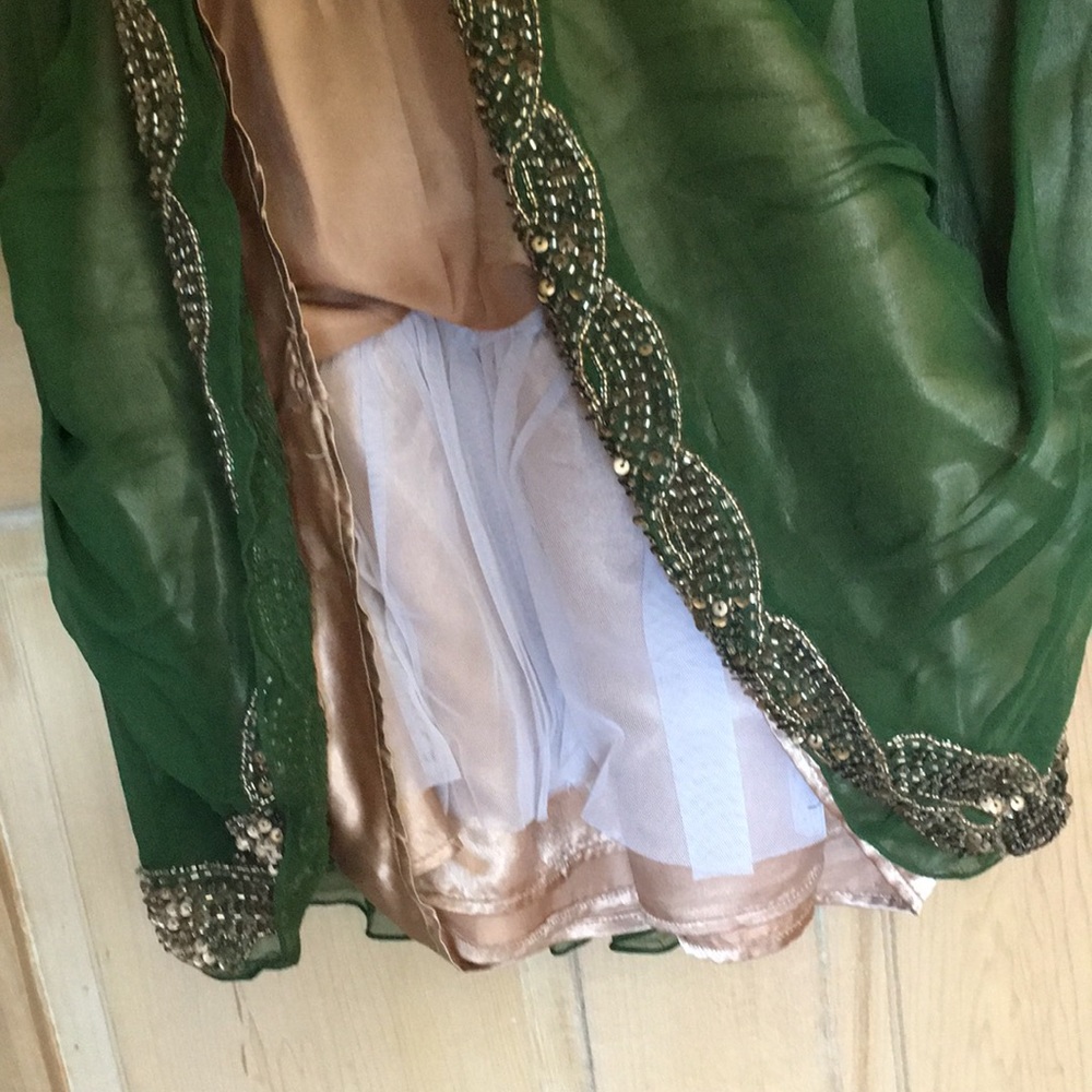 Gold and Green Grecian Dress - Picture 4 of 6